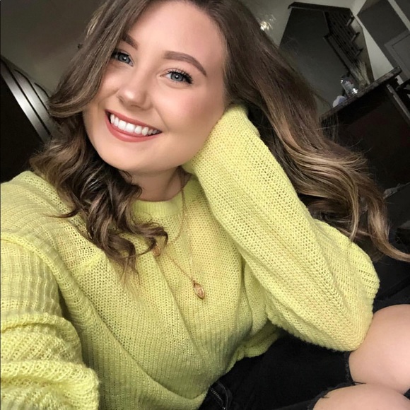 Sweater - Picture 2 of 4